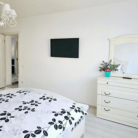 White Apartament, Brăila Exterior photo
