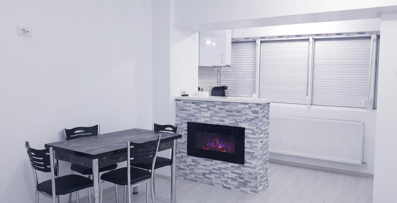 White Apartament, Brăila Exterior photo