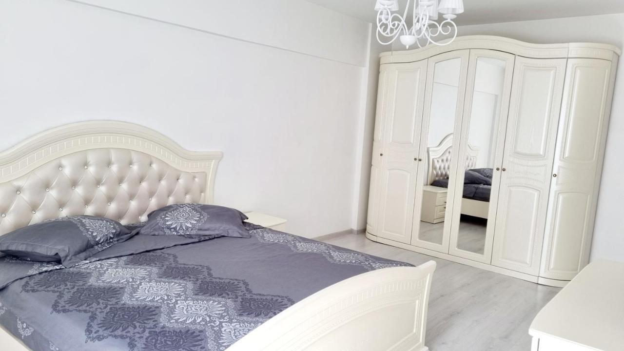 White Apartament, Brăila Exterior photo